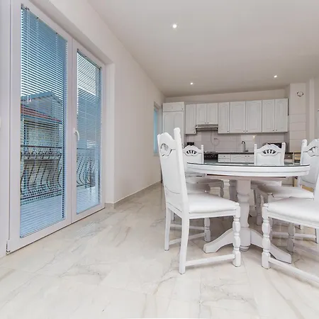 Apartmán Dražena *