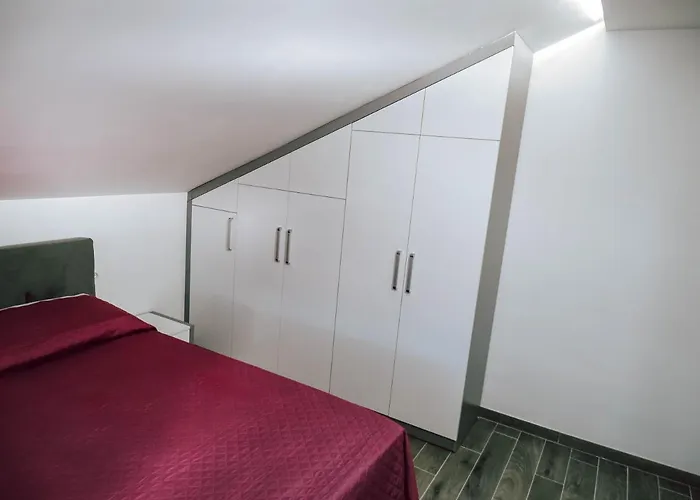 アパート Drazena トロギール