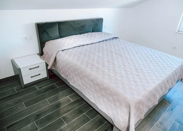 Drazena アパート *