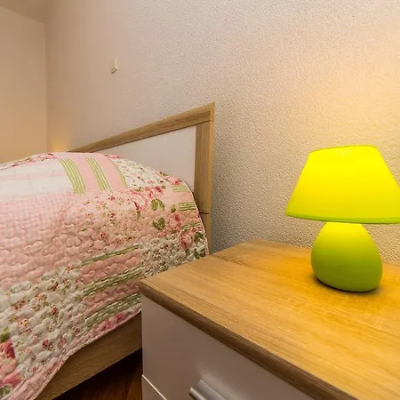 Apartment Drazena