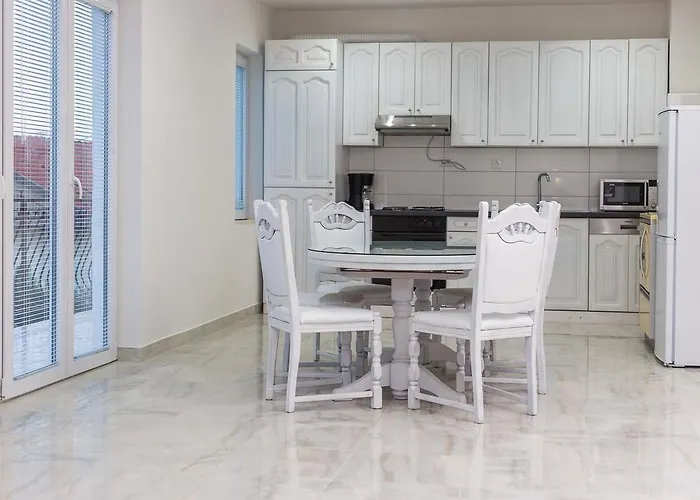 Apartament Drazena *